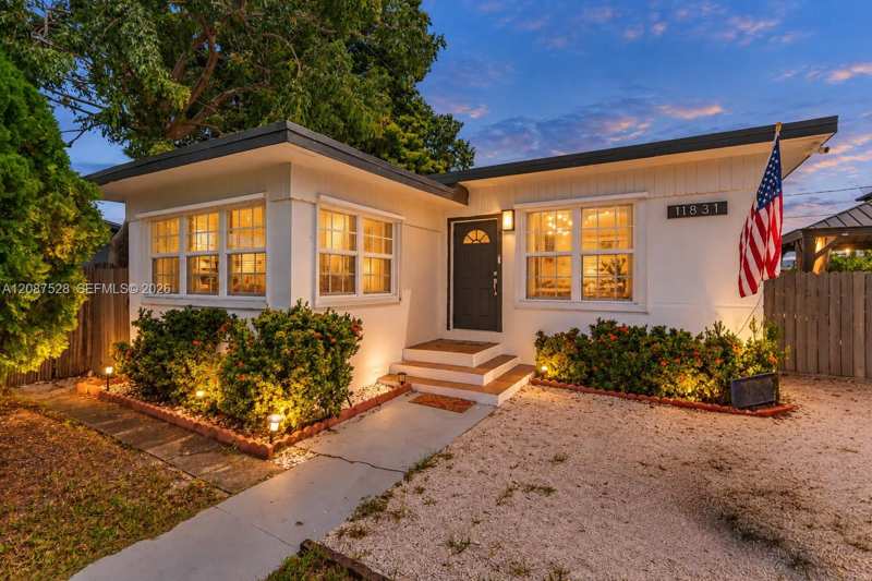 11831 NW 5th Ave, Miami FL 33168