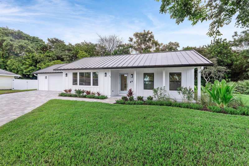 24 Russell Street, Tequesta FL 33469
