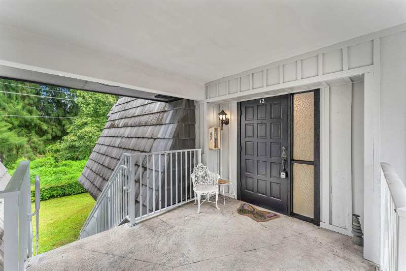 408 PINE TREE Court # 12, Atlantis FL 33462