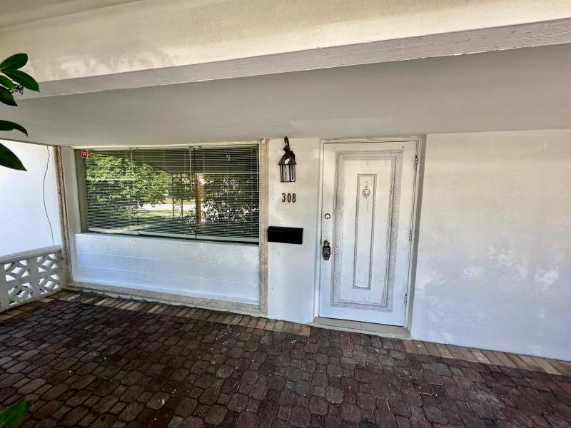 308 SE 12th Street, Deerfield Beach FL 33441