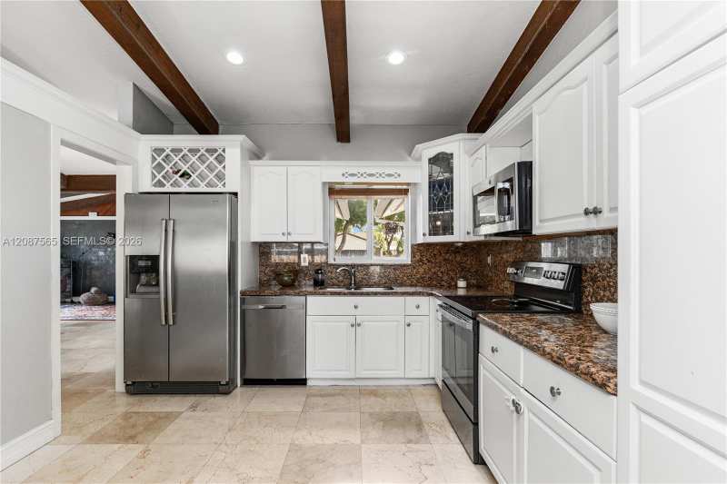 8005 SW 198th Ter, Cutler Bay FL 33189