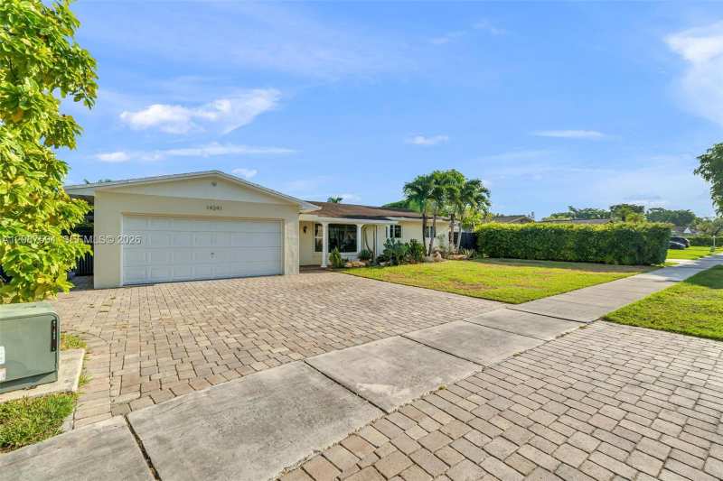 14241 SW 83rd St, Miami FL 33183