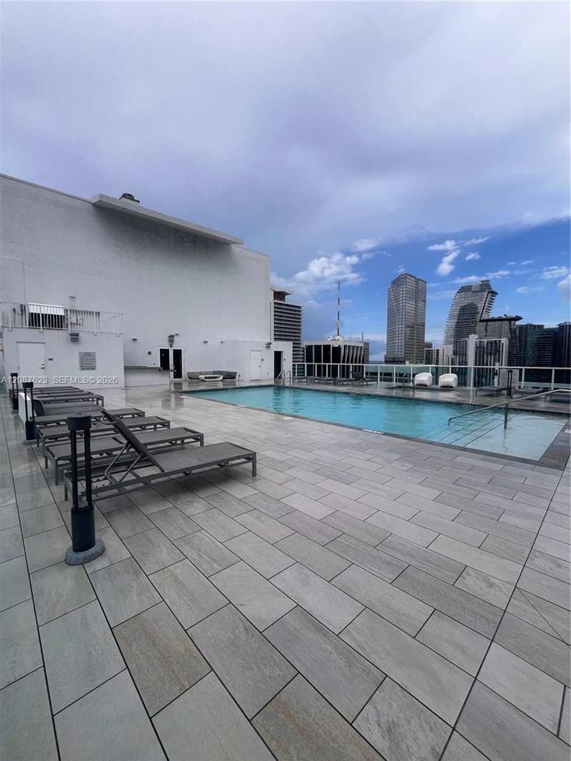 133 NE 2nd Ave # 2301, Miami FL 33132