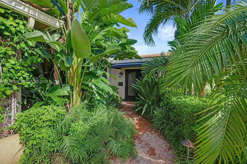 712 S 15th Ave, Hollywood FL 33020