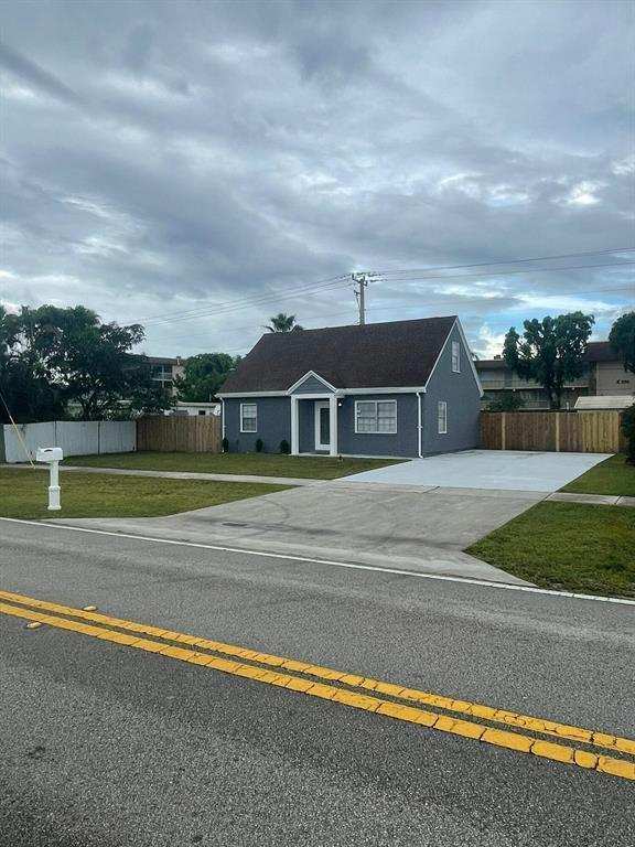 421 Kirk Road, Palm Springs FL 33461