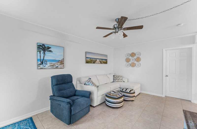 11 SW 4th Avenue Unit 6, Boca Raton FL 33432