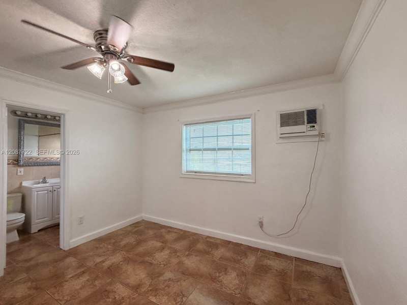 7000 23RD St # 42, Miami FL 33155