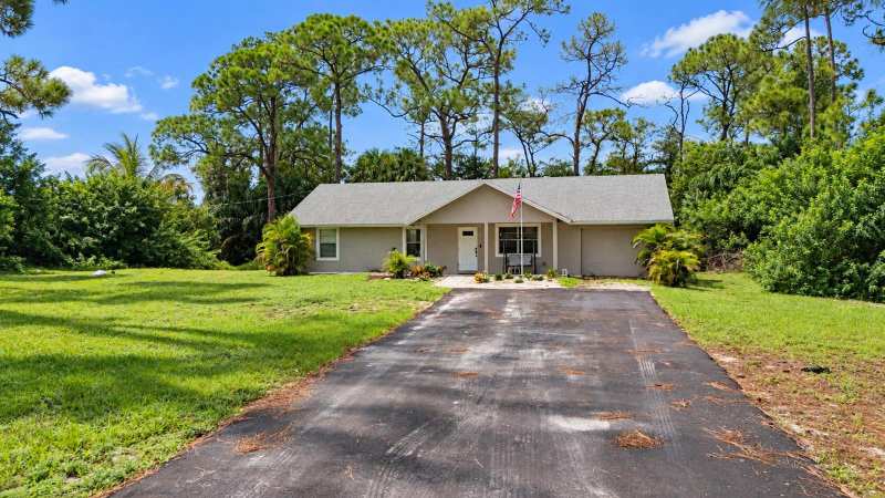 16701 Mead Hill Drive E, FL 33470