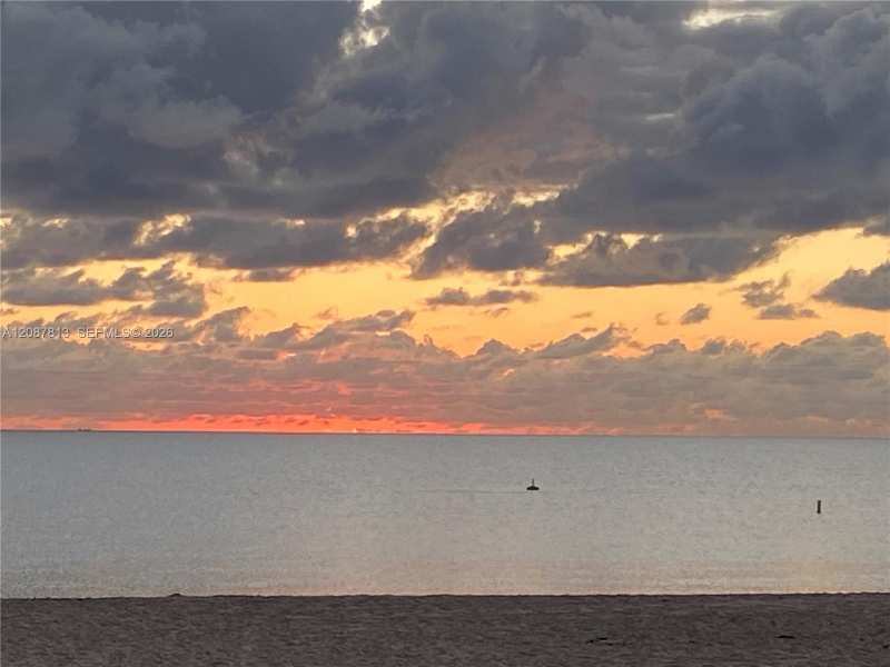 3180 S Ocean Dr # 315, Hallandale Beach FL 33009
