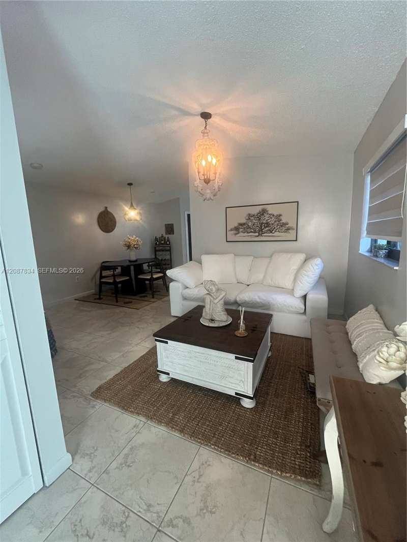 7801 W 30th Ln, Hialeah FL 33018
