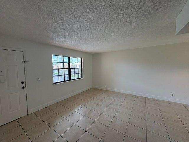 4183 Oak Terrace Drive, FL 33463