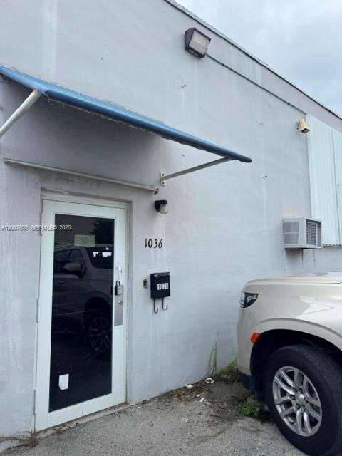 1024 E 24th St, Hialeah FL 33013