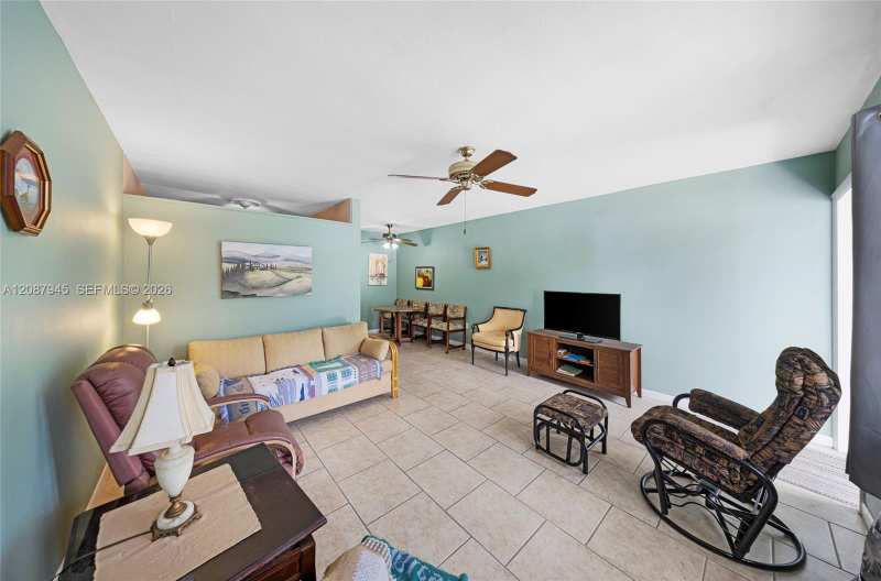 15610 NE 6th Ave # 7D, Miami FL 33162