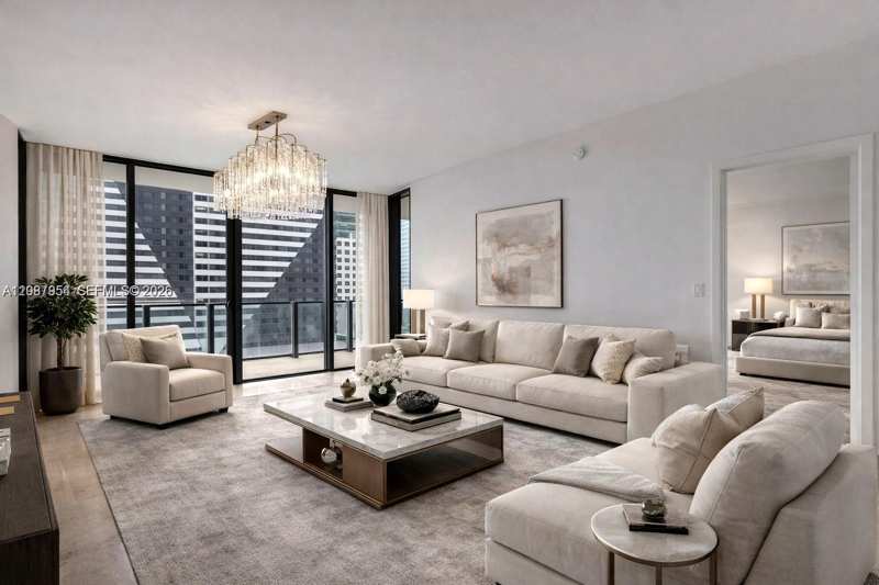 88 SW 7th St # 904, Miami FL 33130
