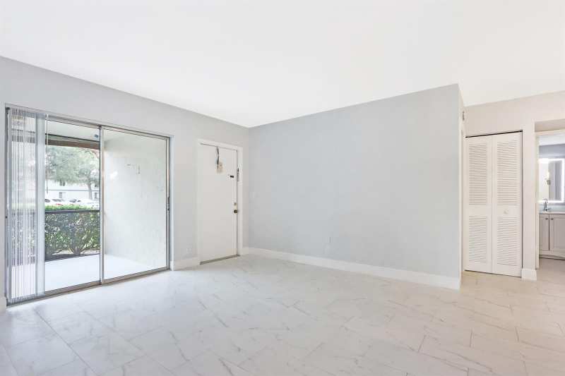 6313 CHASEWOOD Drive # B, Jupiter FL 33458