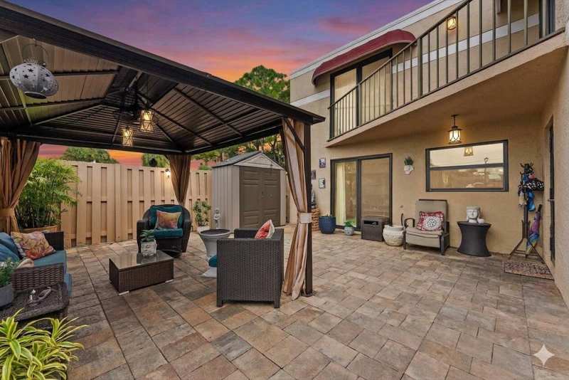 4240 Village Drive # D, Delray Beach FL 33445