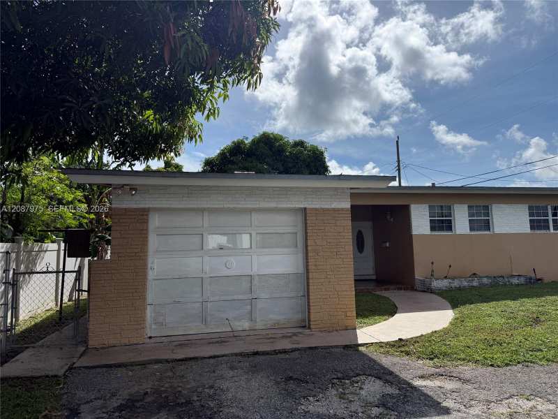 1409 S 24th Ter, Hollywood FL 33020
