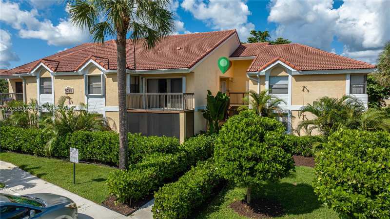 5741 Riverside Dr, Coral Springs FL 33067
