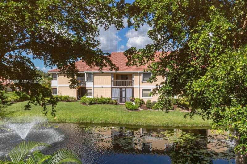 5741 Riverside Dr, Coral Springs FL 33067