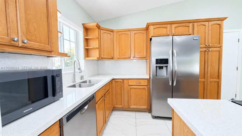 8331 NW 44th Ct, Lauderhill FL 33351