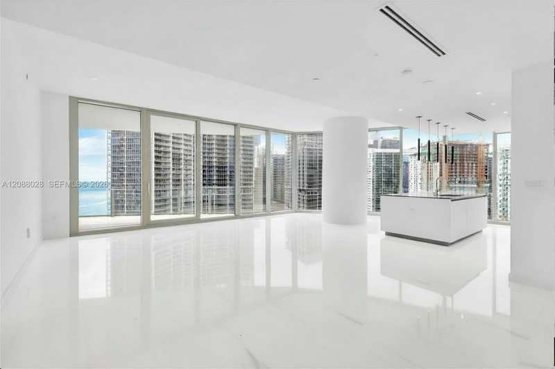 300 Biscayne Boulevard Way # 2907W, Miami FL 33131