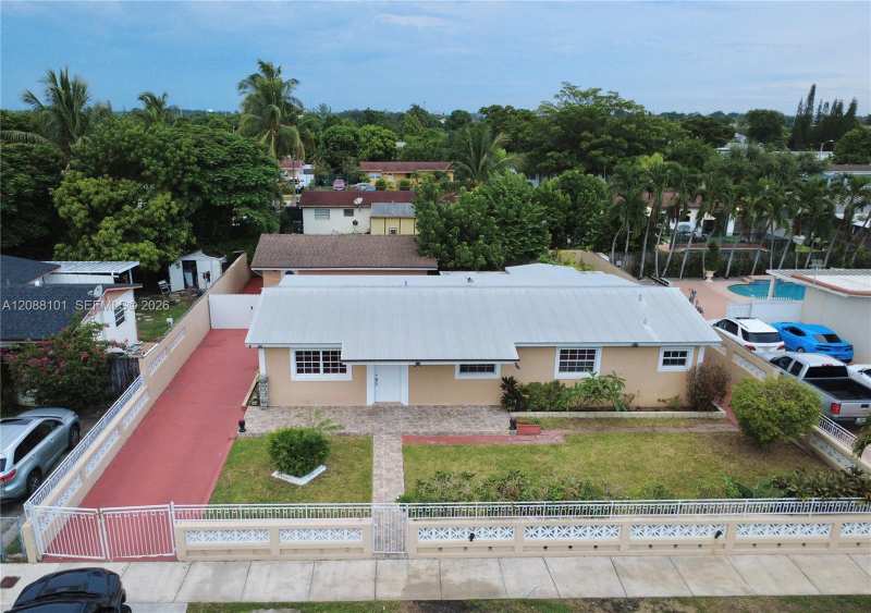 11601 SW 183rd St, Miami FL 33157