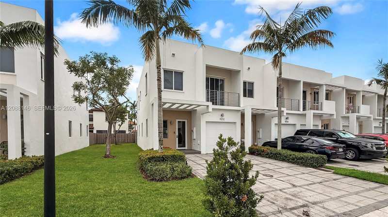 10232 NW 71st Ter # 10232, Doral FL 33178