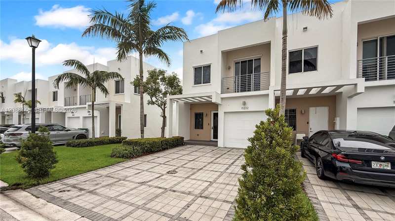 10232 NW 71st Ter # 10232, Doral FL 33178