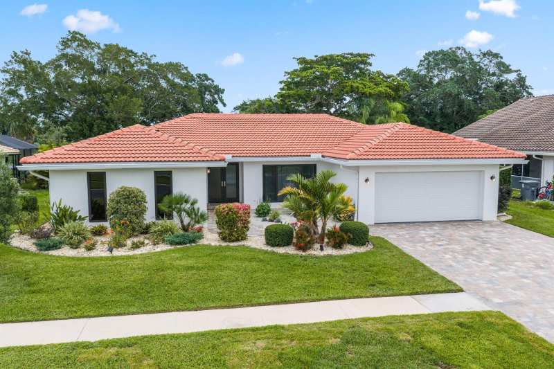20195 Back 9 Drive, Boca Raton FL 33498