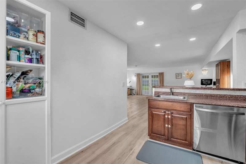 2771 NW 47th Ln # 2905, Lauderdale Lakes FL 33313