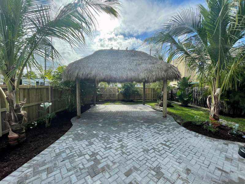 321 N L Street, FL 33460