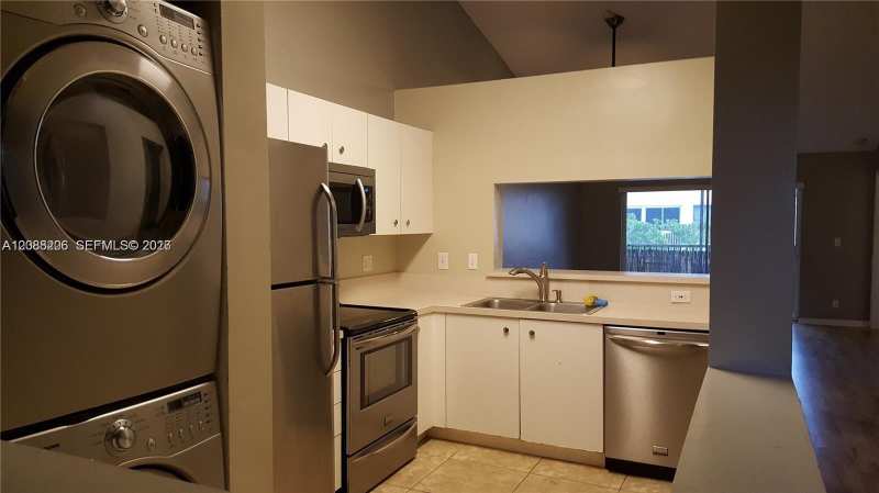 2457 NW 56th Ave # 202, Lauderhill FL 33313