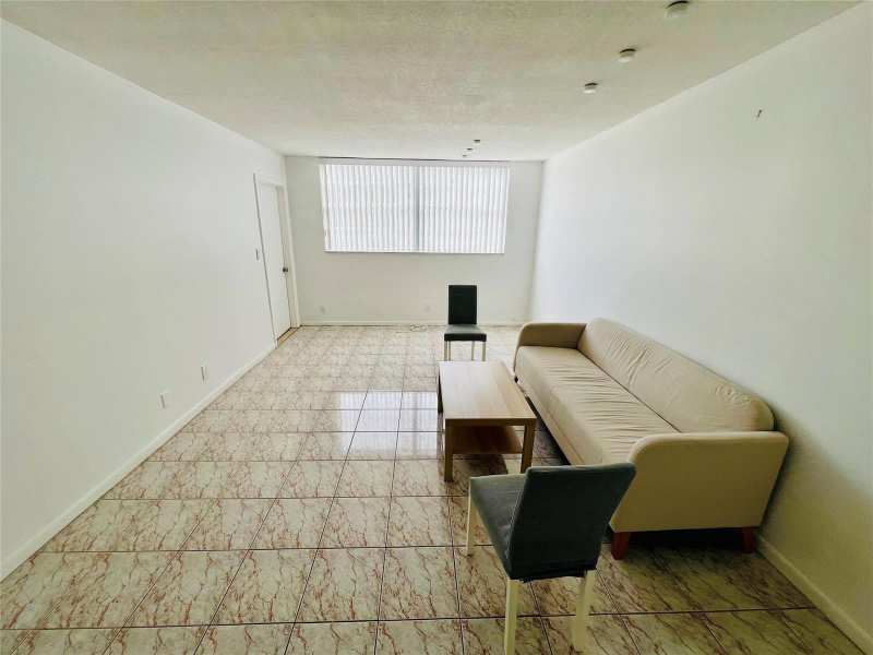 211 NE 8TH Avenue # 212, Hallandale Beach FL 33009