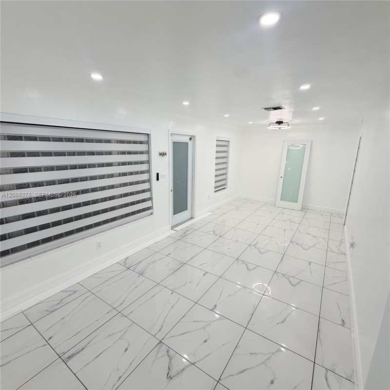 10305 SW 149th Ter, Miami FL 33176