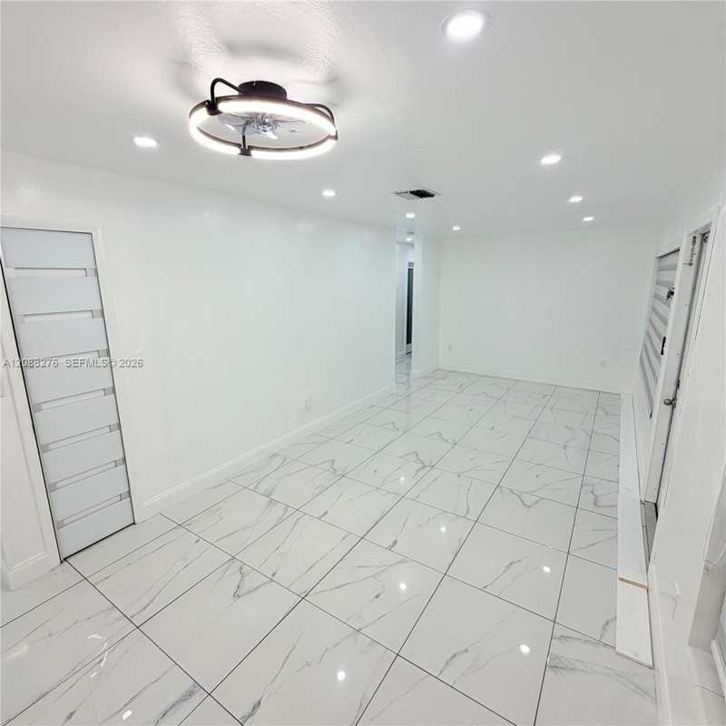 10305 SW 149th Ter, Miami FL 33176