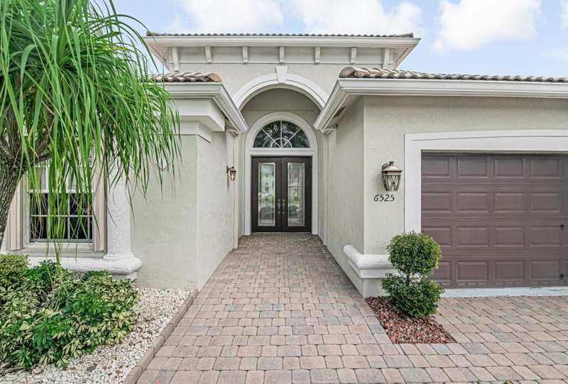 6525 MURANO Way, Lake Worth FL 33467