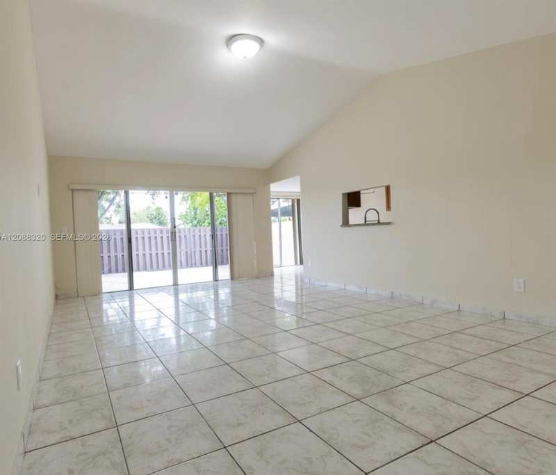 11701 SW 122nd Ct # 11071, Miami FL 33186
