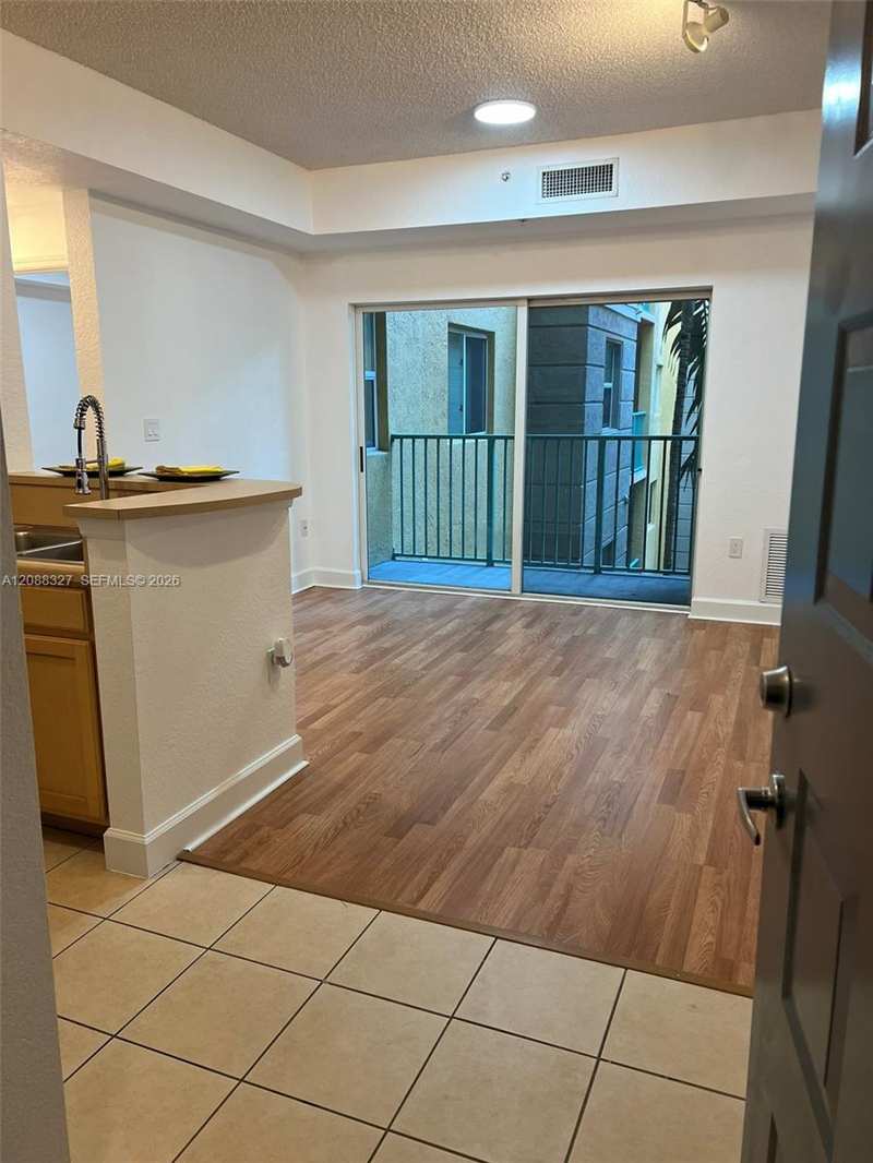 6001 SW 70th St # 346, South Miami FL 33143