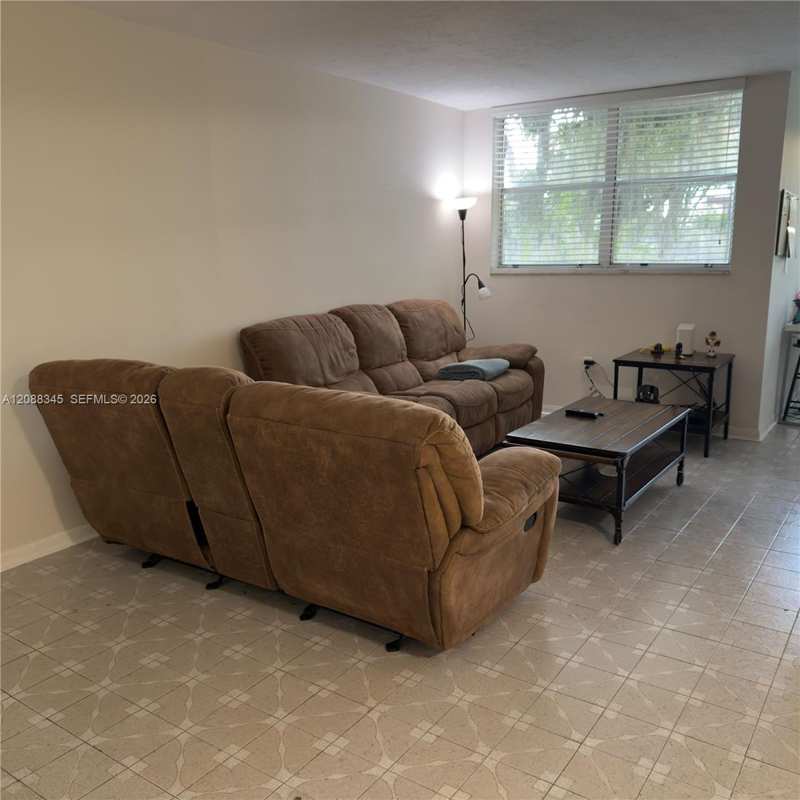 9431 SW 4th St # 206, Miami FL 33174