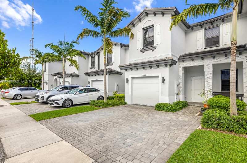 20427 NW 4th Ct, Miami Gardens FL 33169