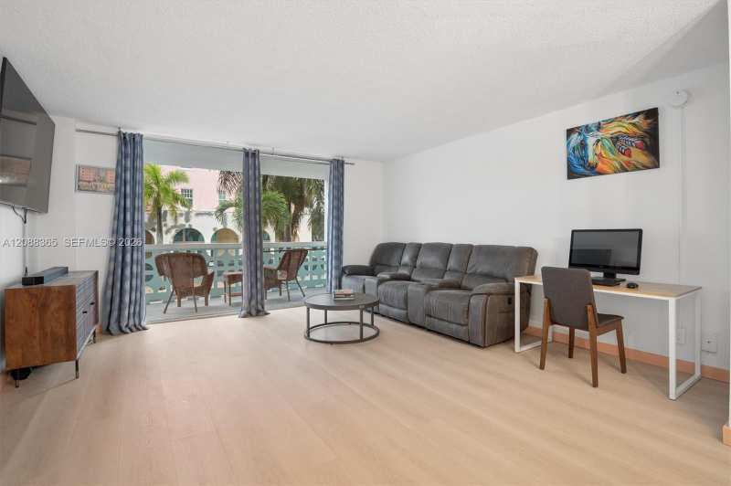 1 N Golfview Rd # 201, Lake Worth FL 33460