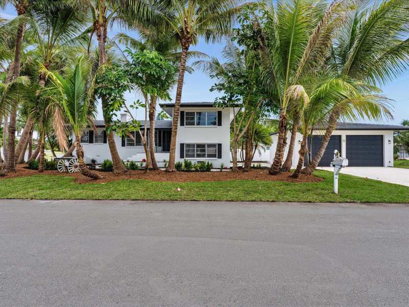 702 S RIVERSIDE Drive, Pompano Beach FL 33062