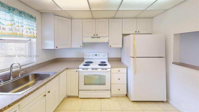 2761 N Pine Island Rd # 310, Sunrise FL 33322