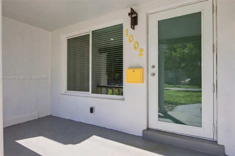 1002 S 28th Ave, Hollywood FL 33020