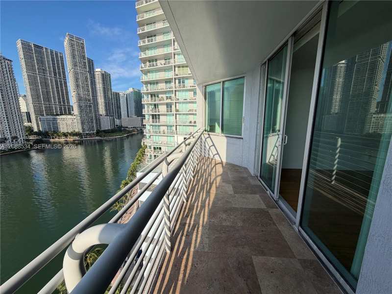 335 S Biscayne Blvd # 1405, Miami FL 33131