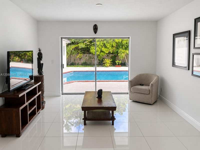 8981 SW 57th Ter, Miami FL 33173