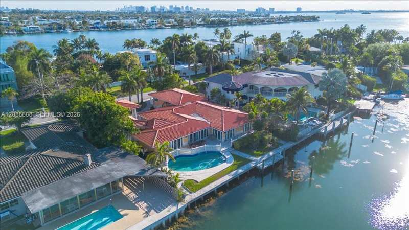 1249 Biscaya Dr # 1249, Surfside FL 33154