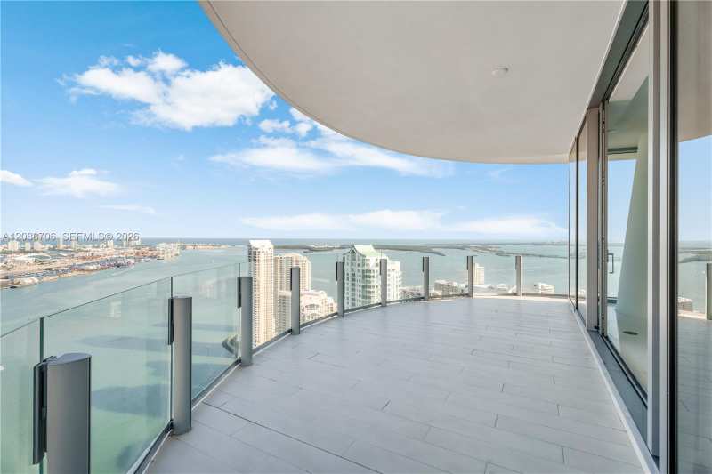 Aston Martin Residences