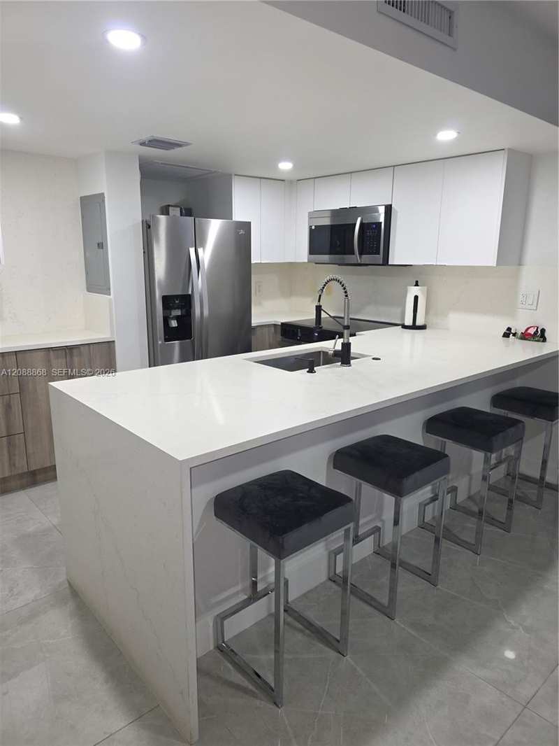 6446 E Miami Lakes Dr E, Miami Lakes FL 33014