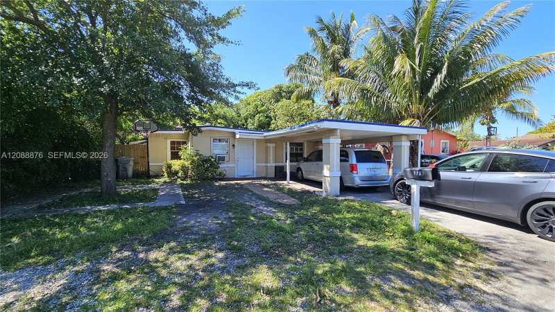 2114 NW 5th St, Pompano Beach FL 33069